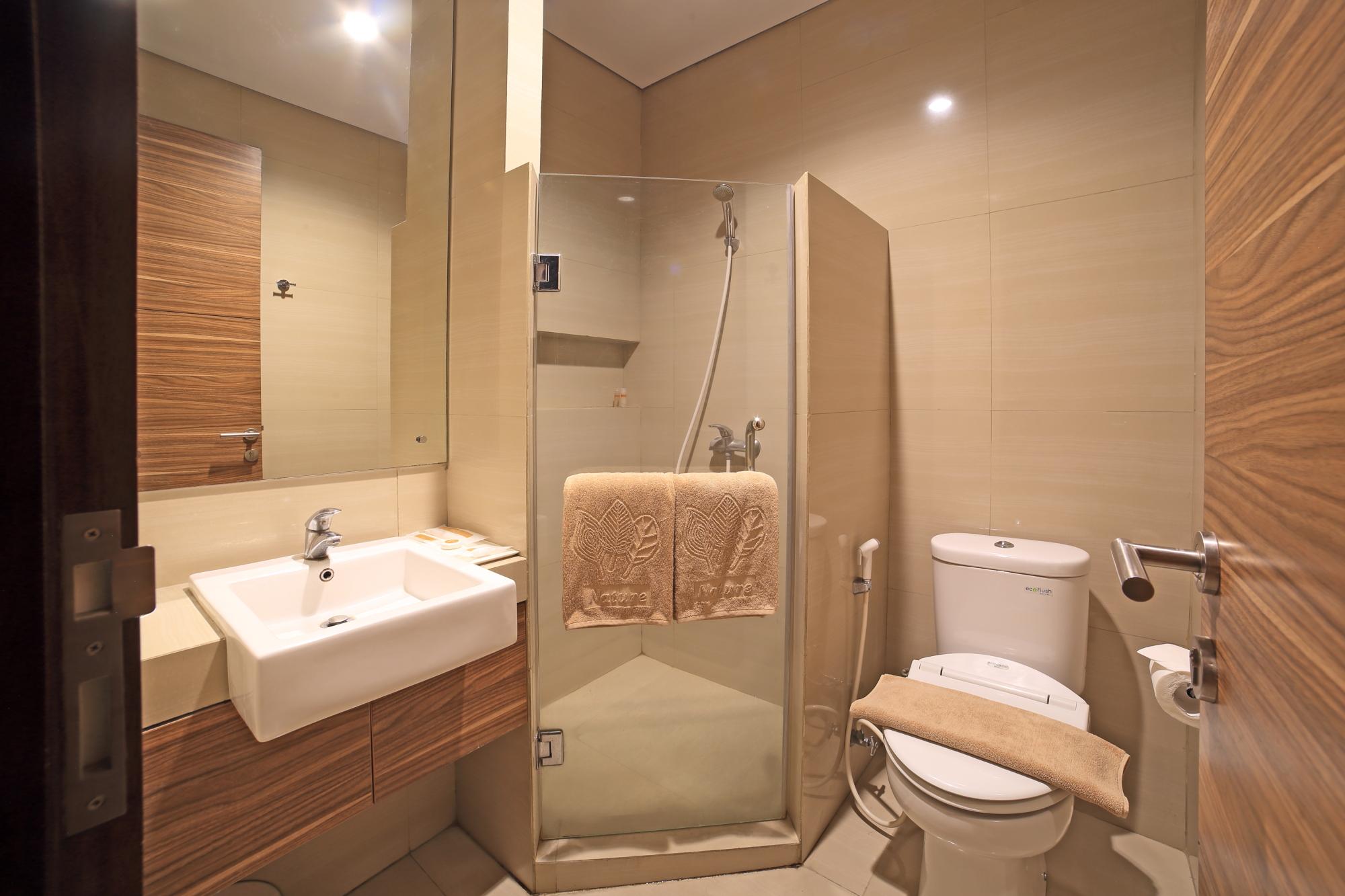 جناح بزنس، Rasuna Icon Hotel 7/7