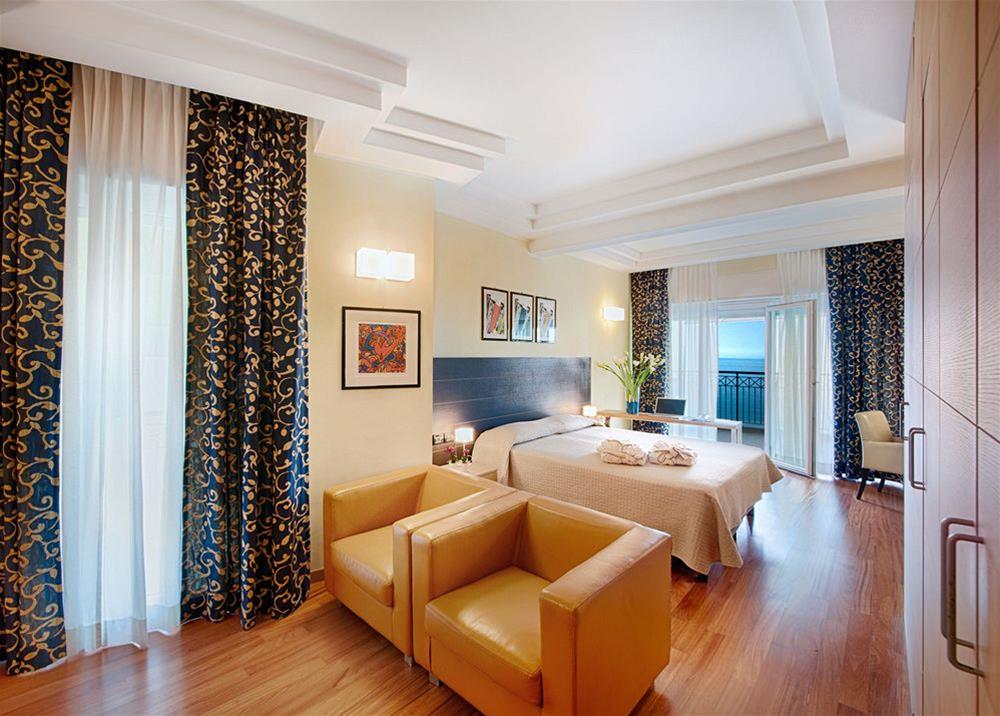 Grand Hotel Spiaggia 9/38
