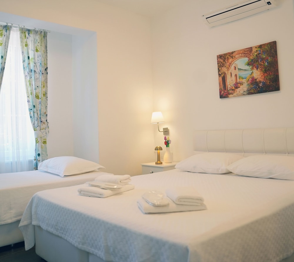 Nilia Butik Hotel 10/50