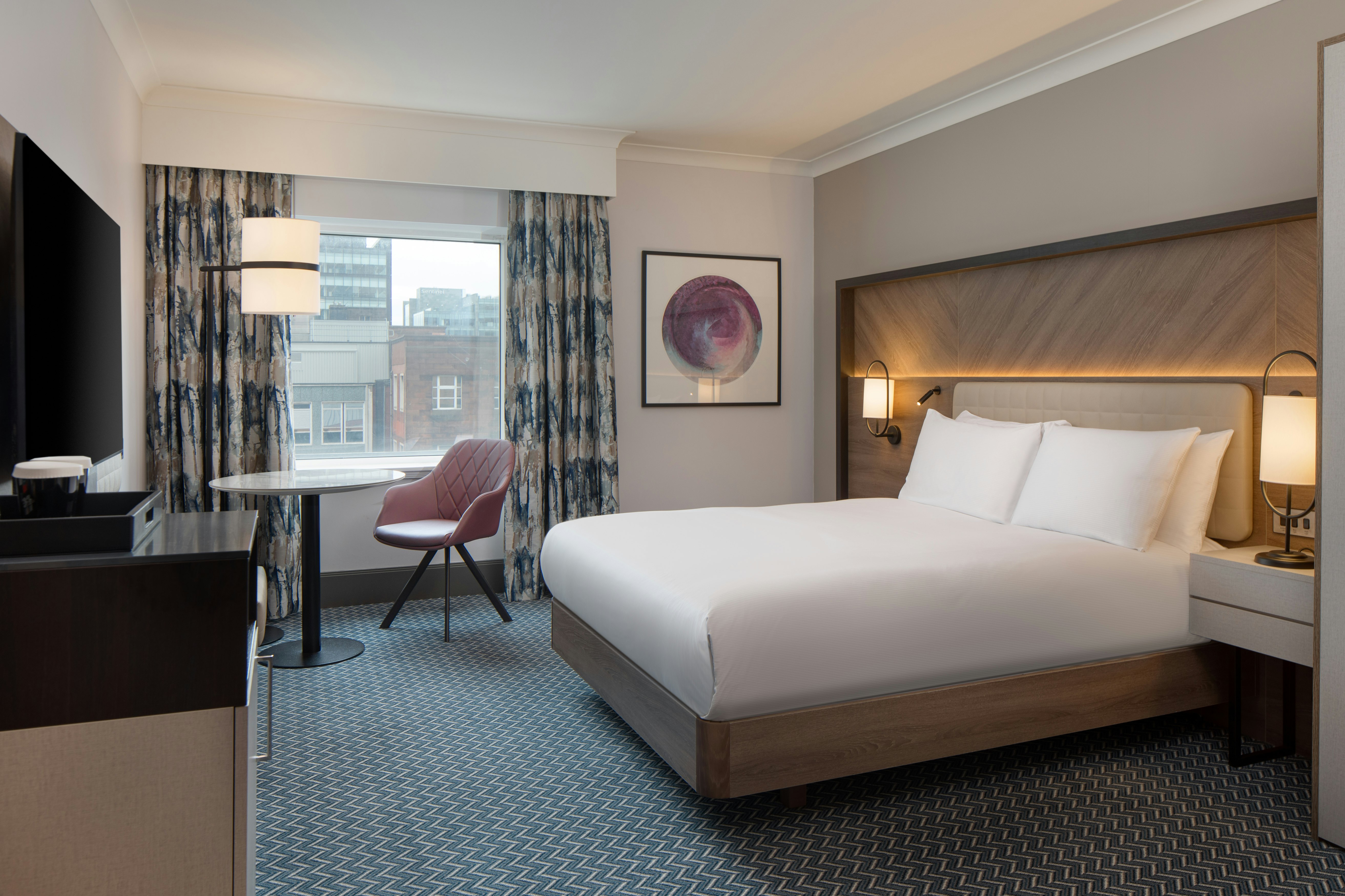 ROOM, QUEEN BED, ACCESSIBLE