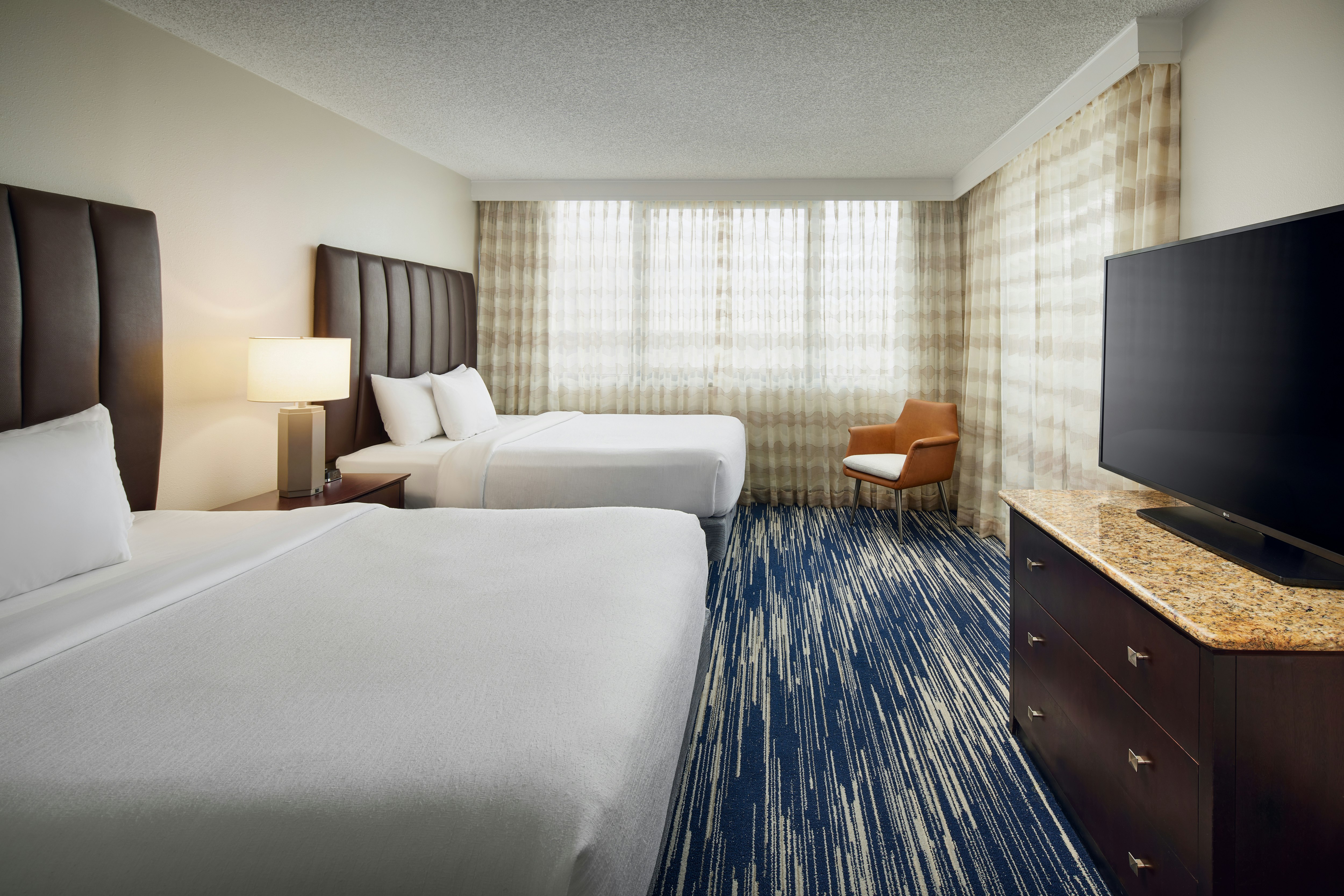 Suite, 2 Queen Beds, Balcony