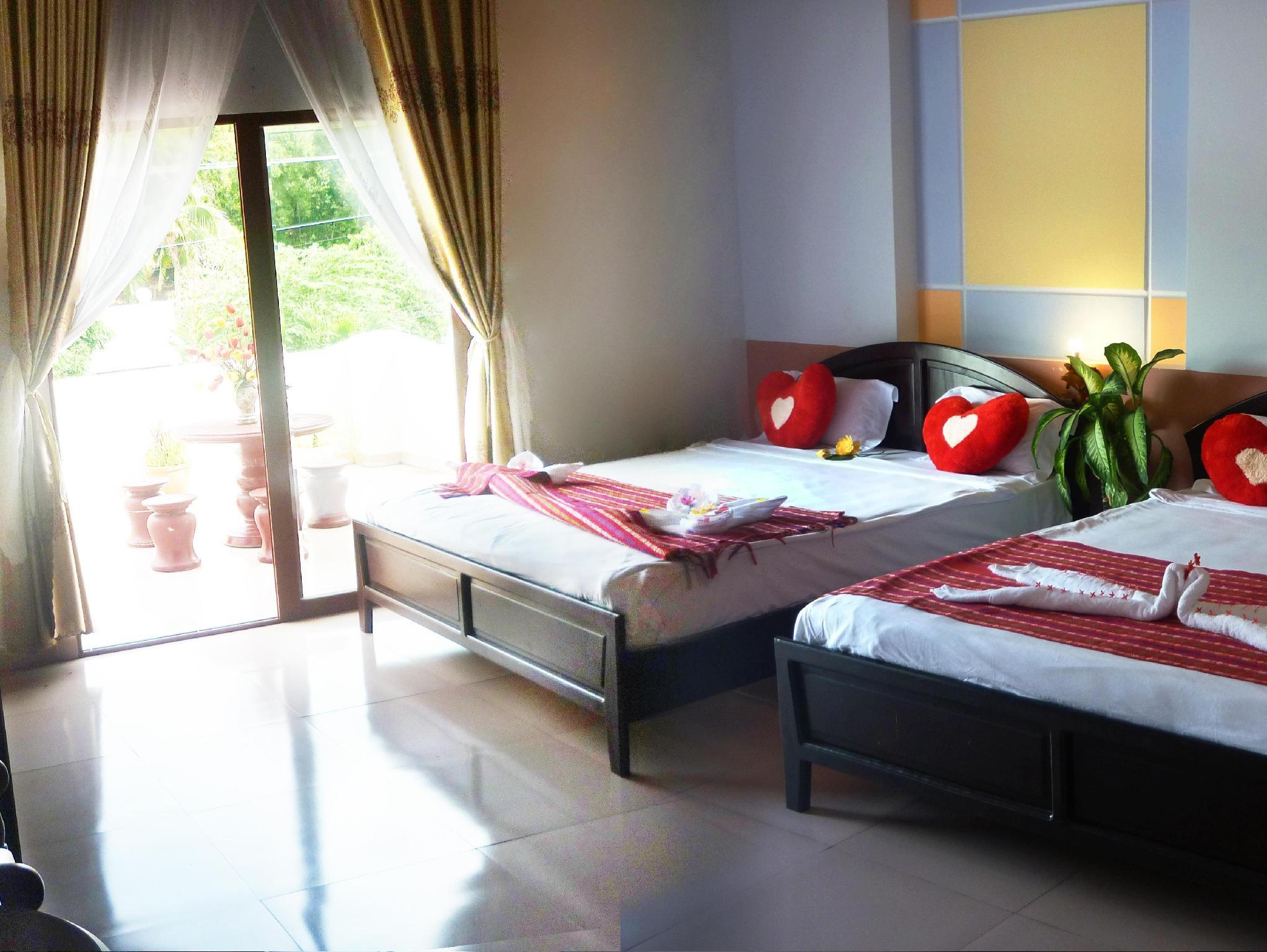 Vip, 2 Double Beds, Garden View