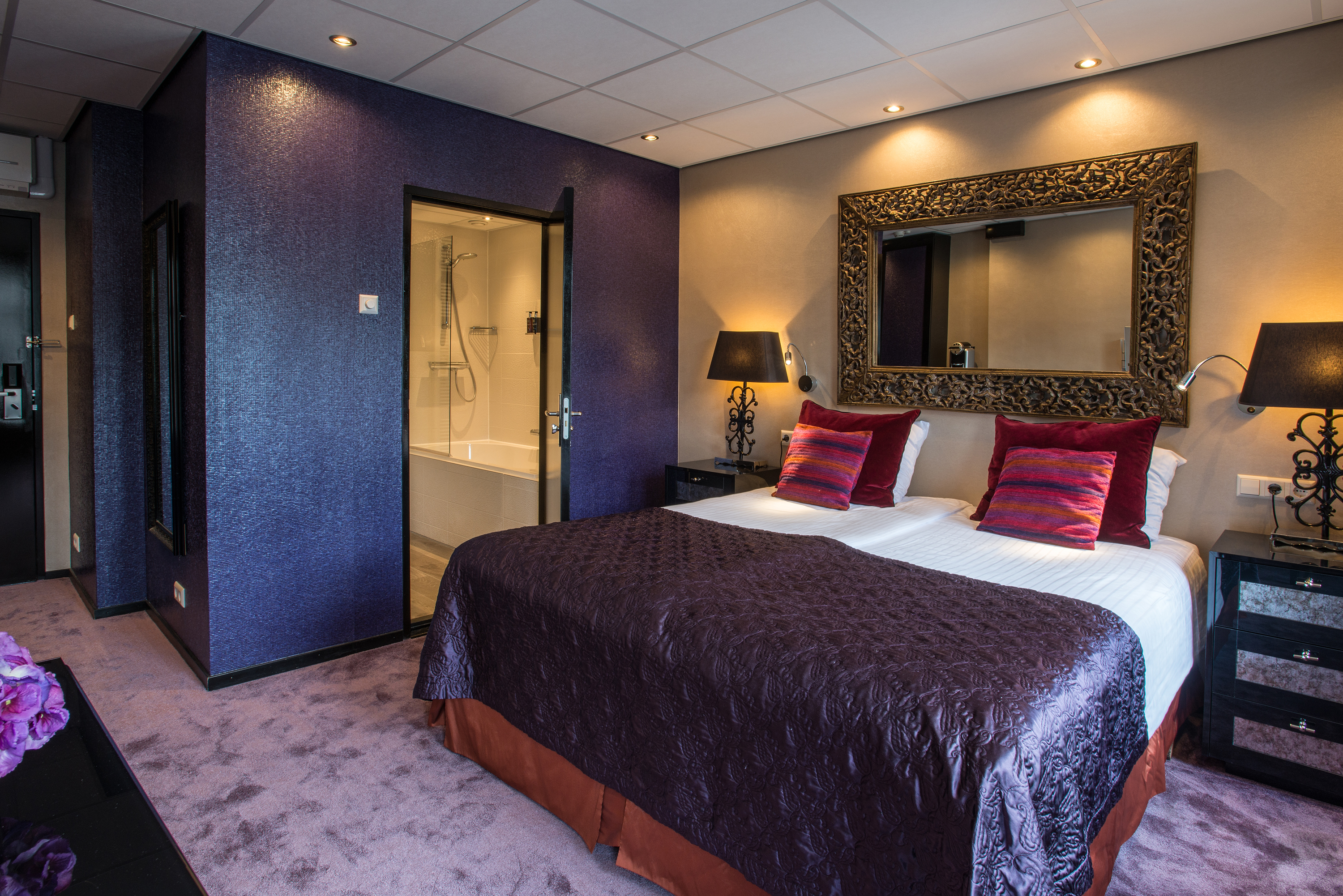 Medium, Luxury, Double Bed, Canal View, Bathtub، HAMPSHIRE BOUTIQUE HOTEL SEBASTIANS 2/3