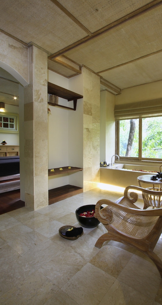 The Kayon Resort 70/81