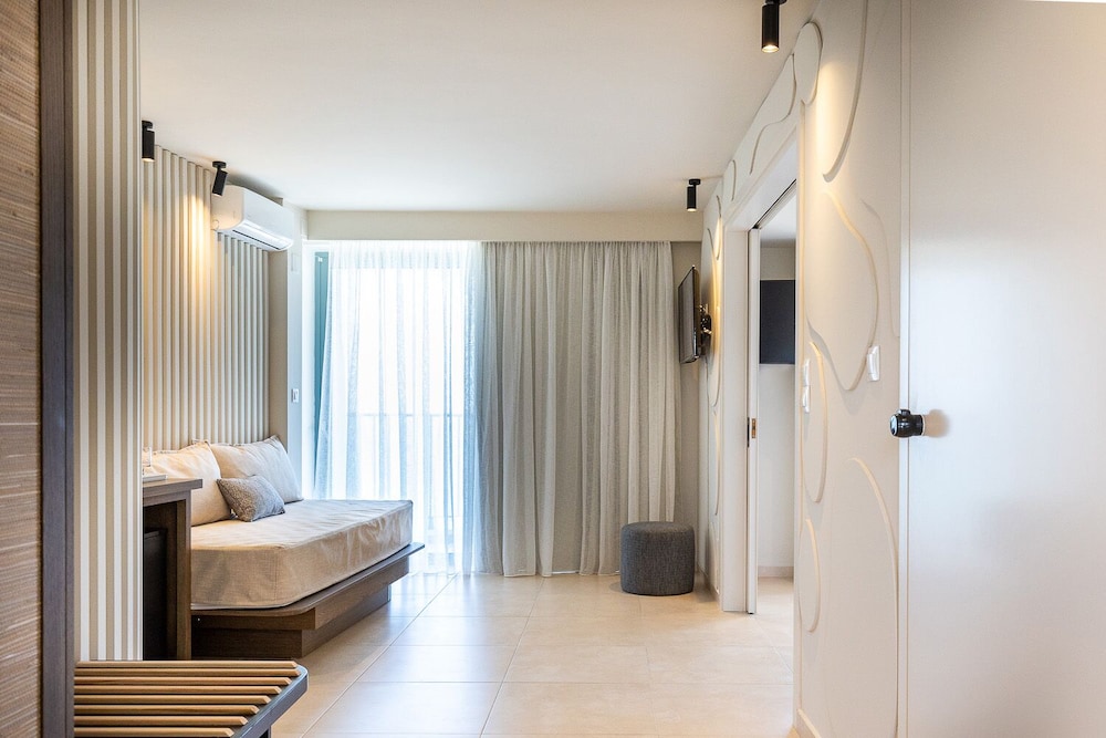 Alia Beach Hotel Adults only 18+ 15/48