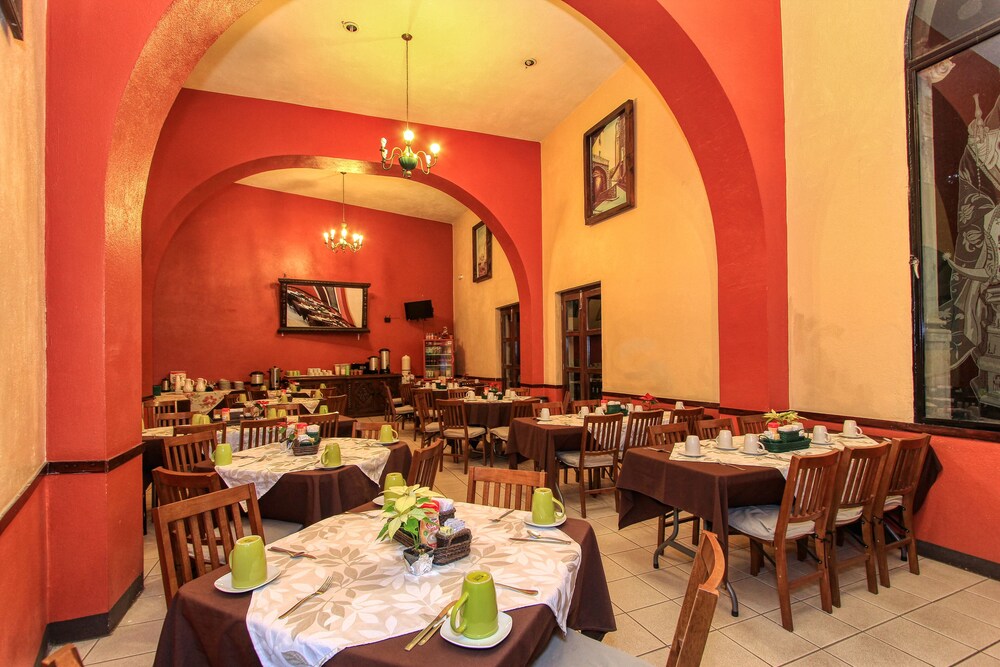Mansion Del Cantador 51/59