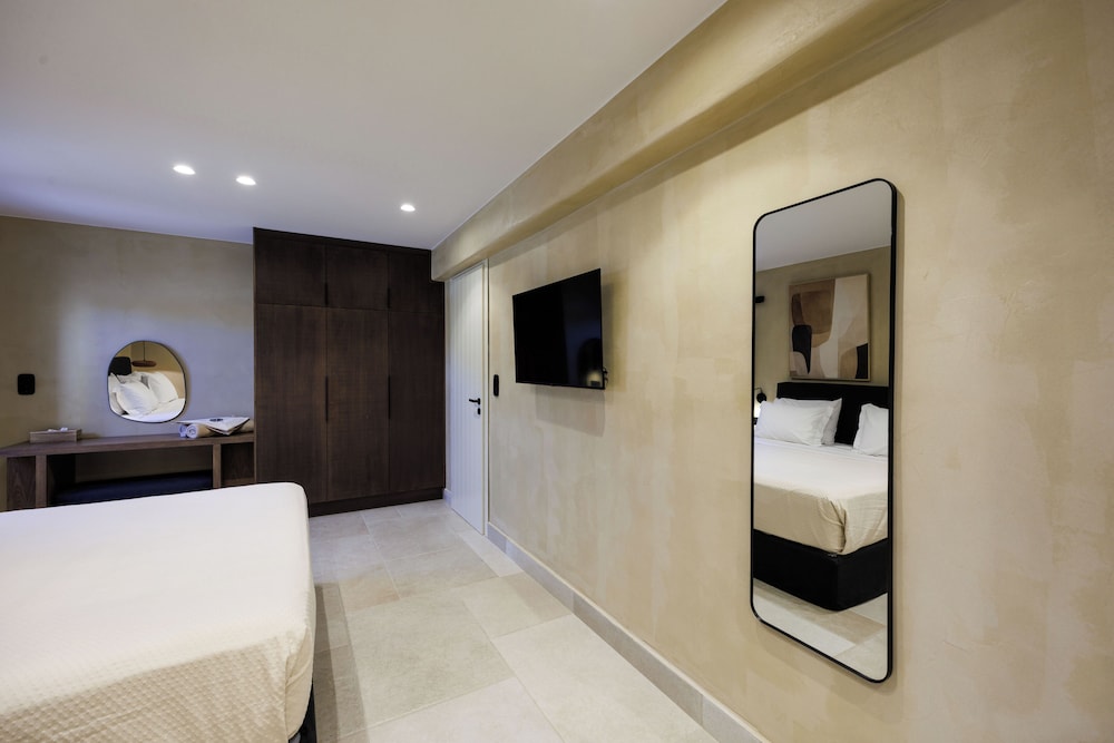 Melidron Luxury Hotel & Suites 9/50