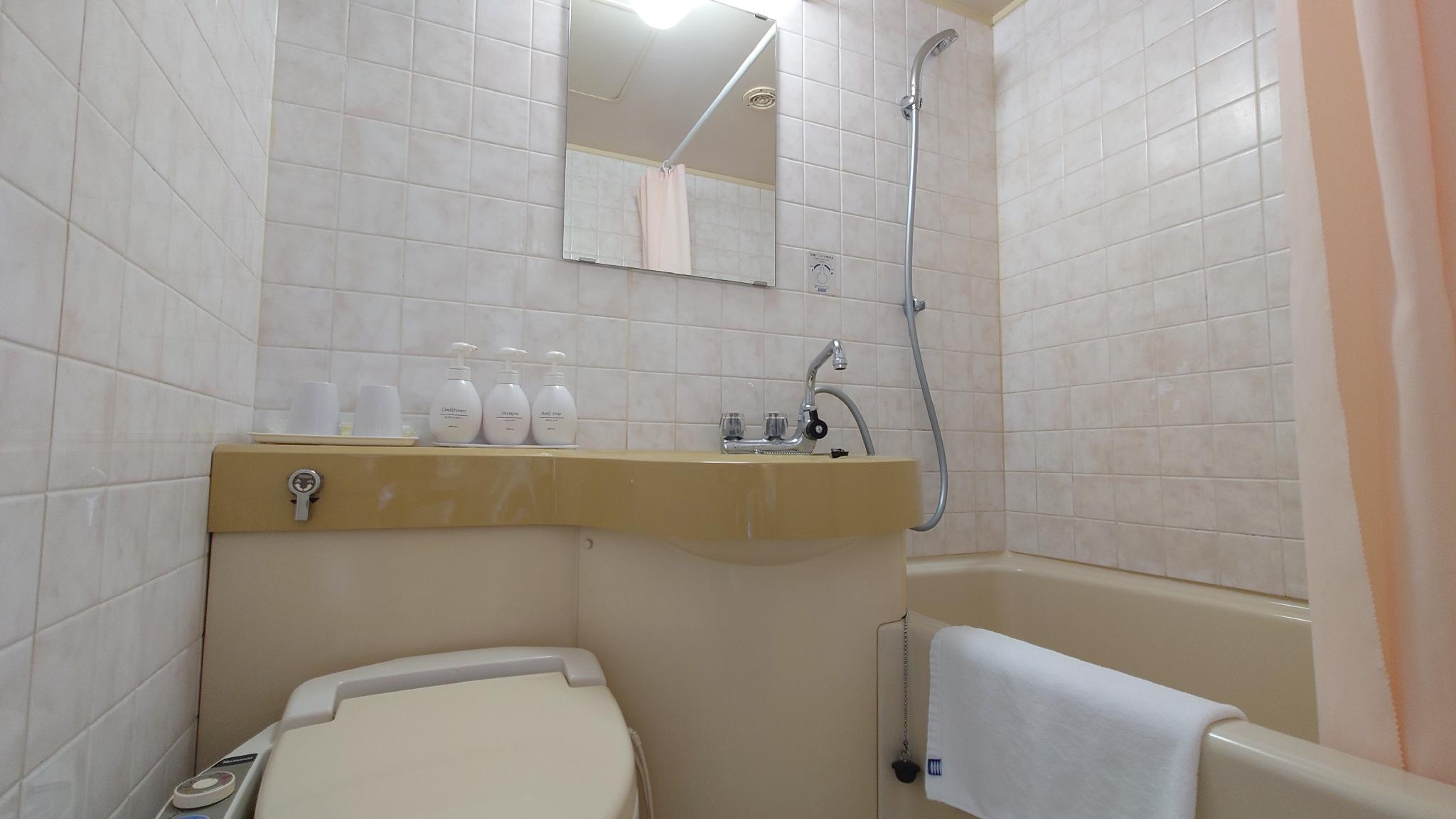 Connecting, Ok, Double Bed