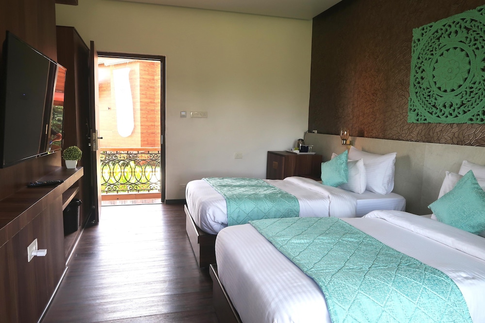 Sea Queen Beach Resort and Spa 24/69