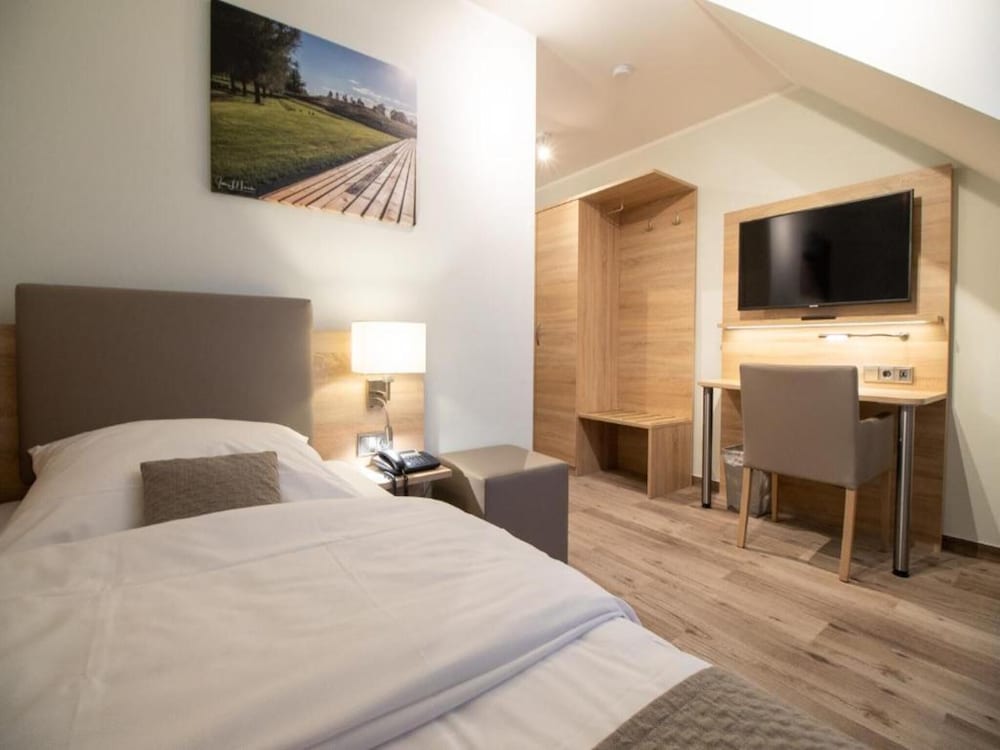 Hotel Fallersleber Spieker 15/50