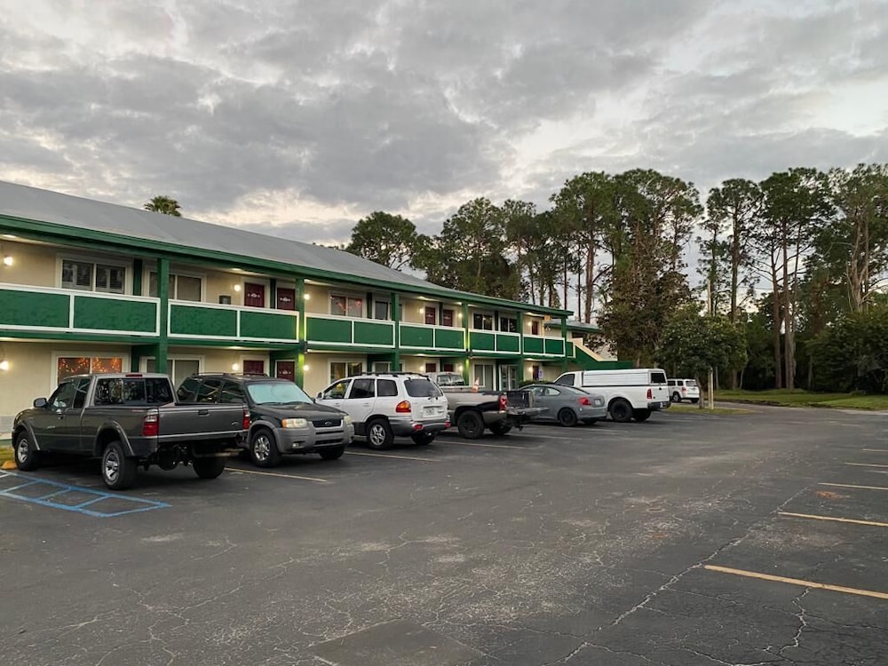 Inn On The Green 32/45
