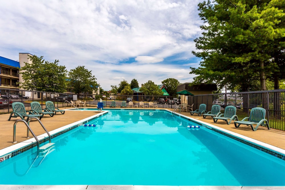 Days Inn by Wyndham Baltimore Northwest 29/51