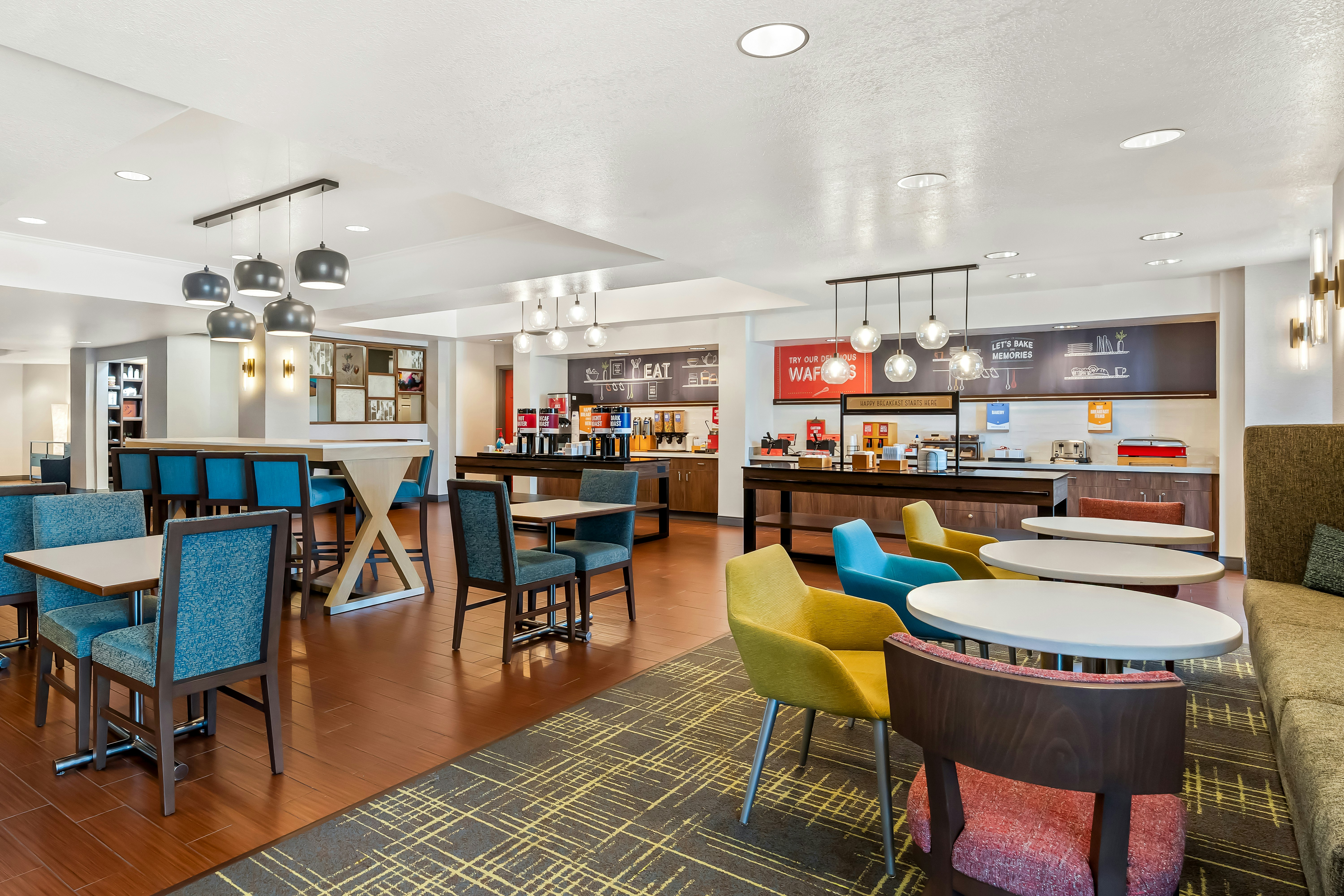 Hampton Inn and Suites Lathrop 38/61