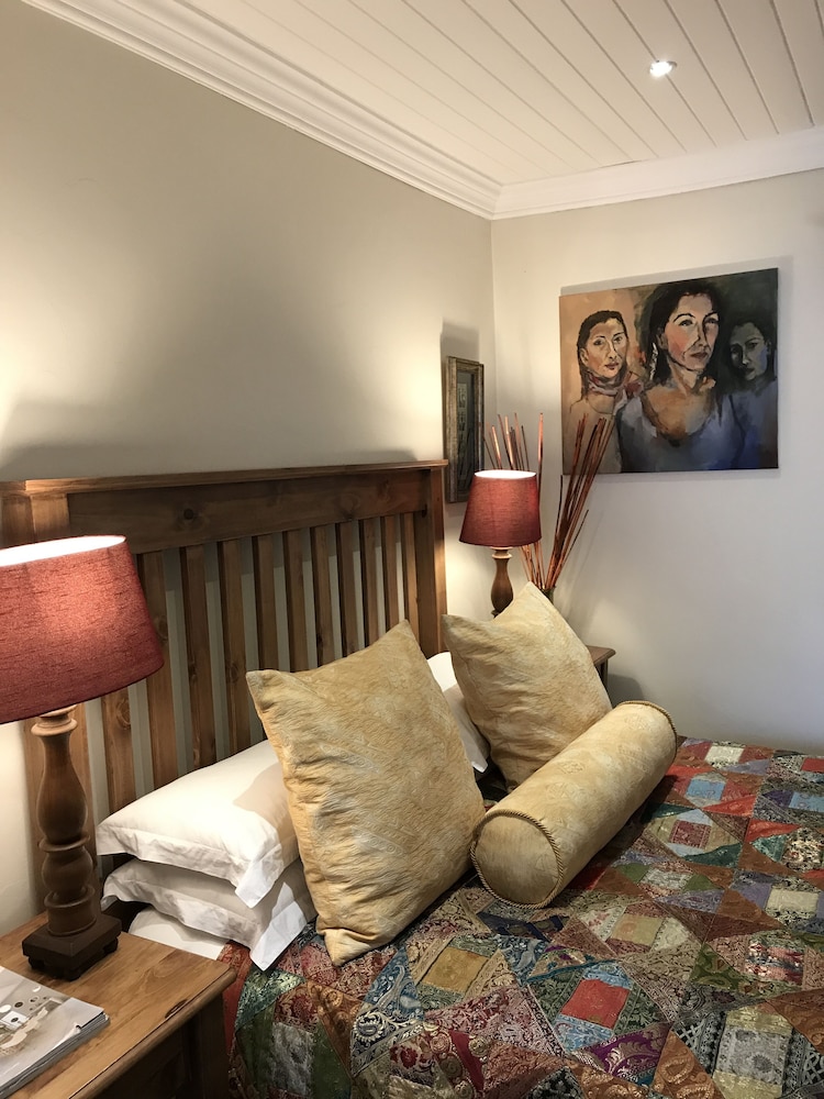 The Crown Guesthouse 33/50