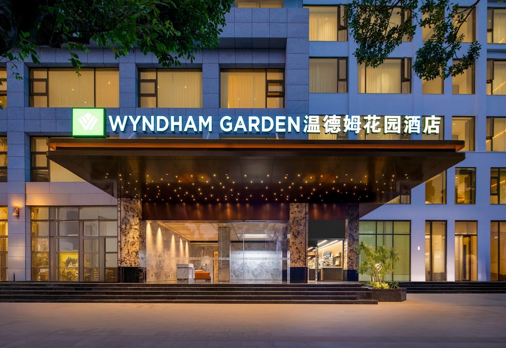 Wyndham Garden Liuzhou Wuxing Street 1/25