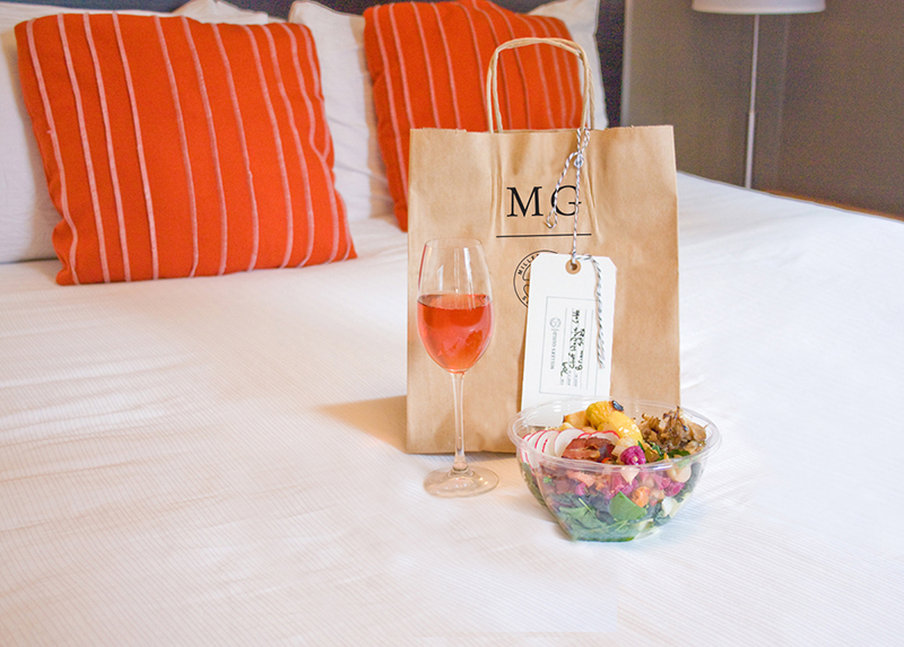 Hotel Max 12/15
