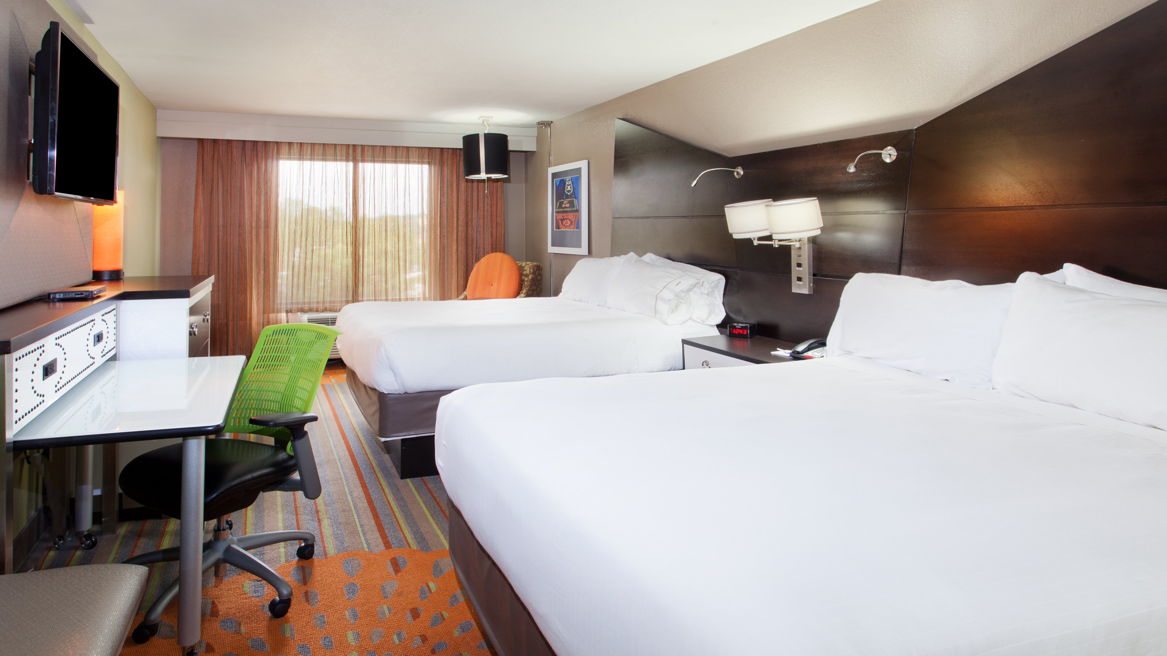 Holiday Inn Express Atlanta Galleria Ballpark Areaa 10/46