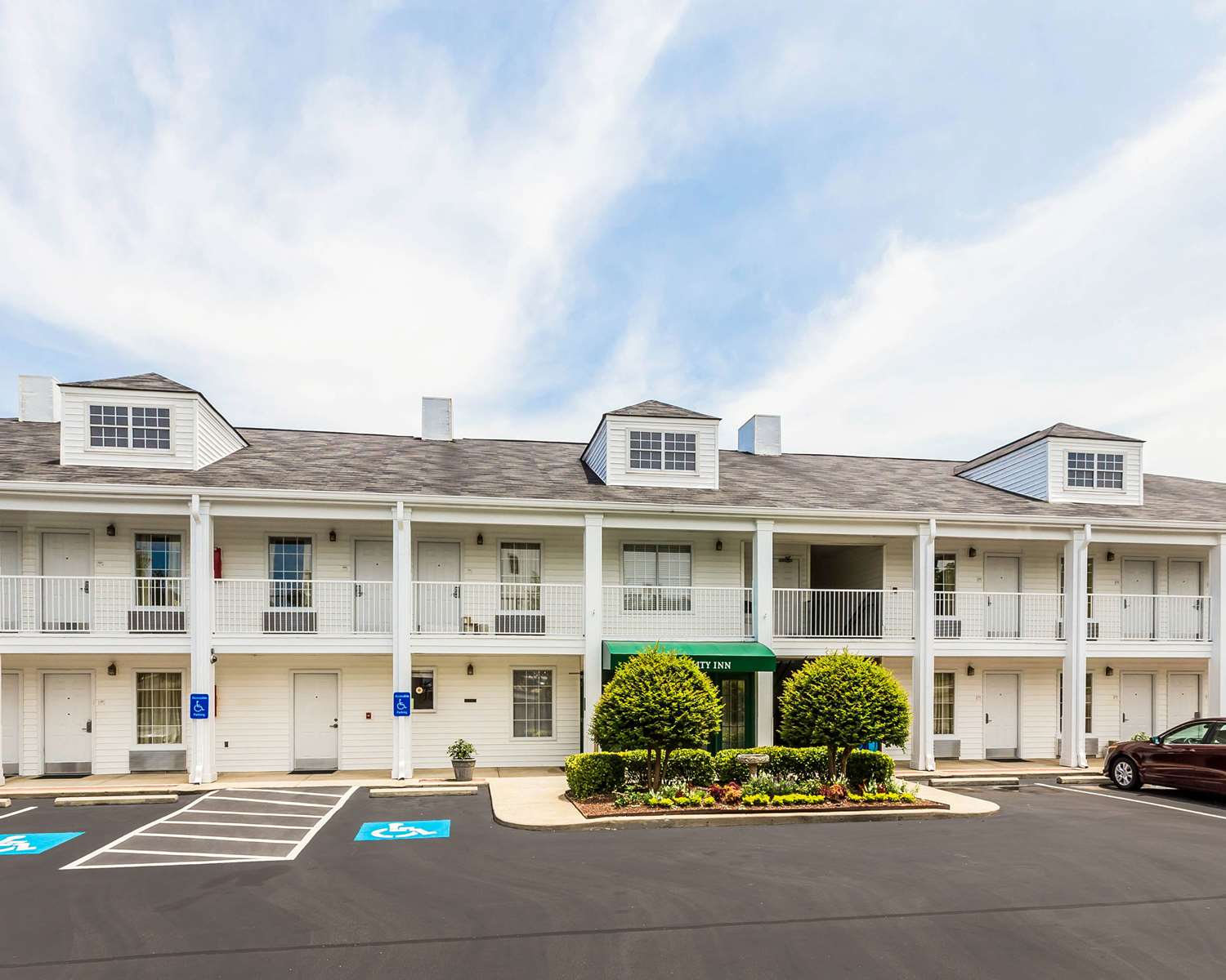 Quality Inn Trussville I-59 exit 141 4/34