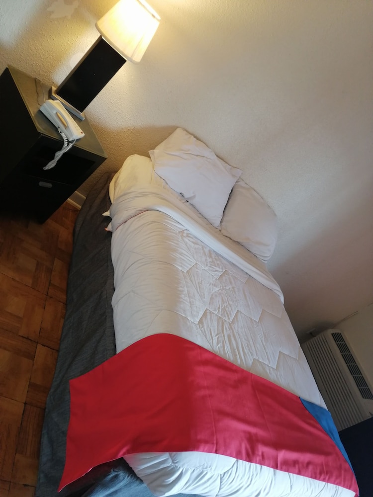 Hotel Houston, TX near Medical Center/NRG Stadium 15/39