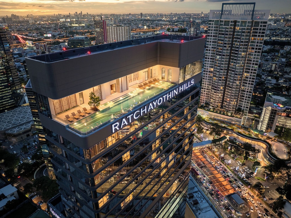 The Quarter Ratchayothin by UHG in BANGKOK