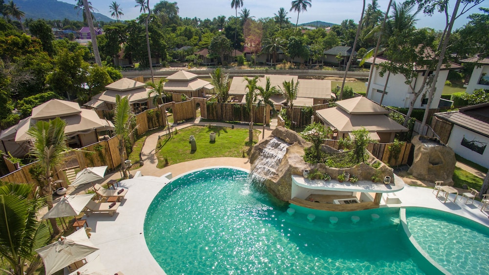 Khwan Beach Resort 66/71