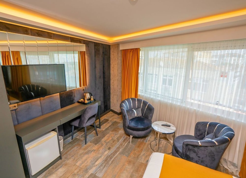 Eva Otel 41/50