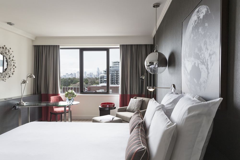 Pullman Melbourne Albert Park 18/65