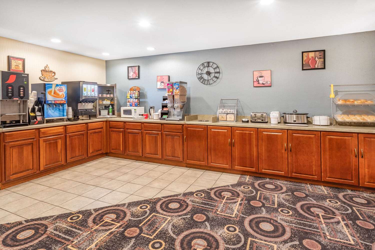 Super 8 by Wyndham Marysville/Port Huron Area 3/33