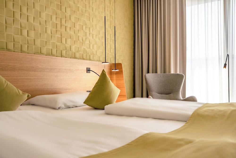NOVOTEL KARLSRUHE CITY 24/80