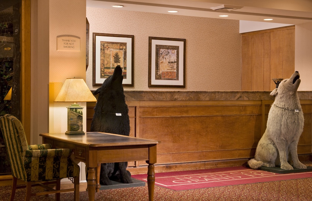 North Conway Grand Hotel 8/44