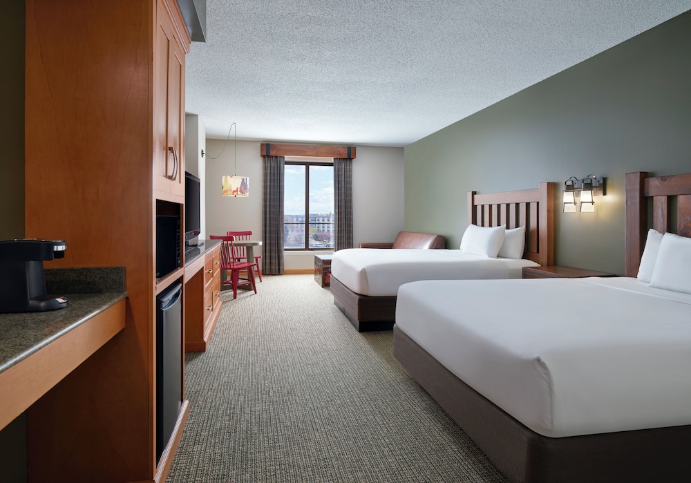 جناح ملكي عائلي، Great Wolf Lodge Bloomington 2/3