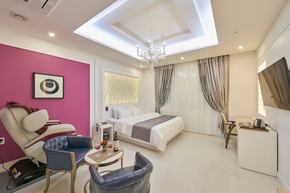 Dubai Hotel Gwangju 25/44