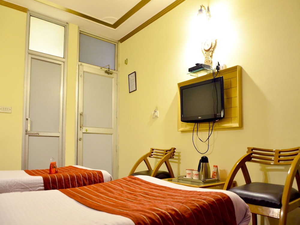 LALS HAVELI 33/47