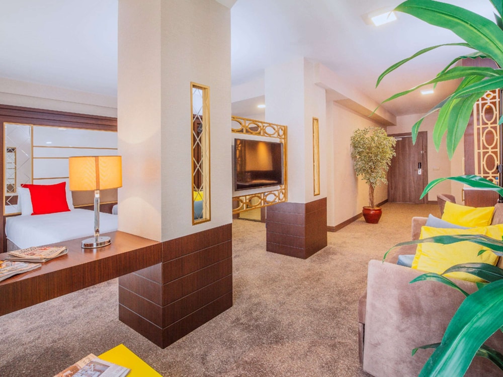 Ibis Styles Istanbul Bomonti 6/70