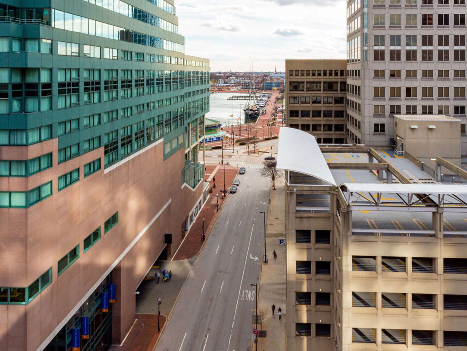 Comfort Inn & Suites Baltimore Inner Harbor 2/39