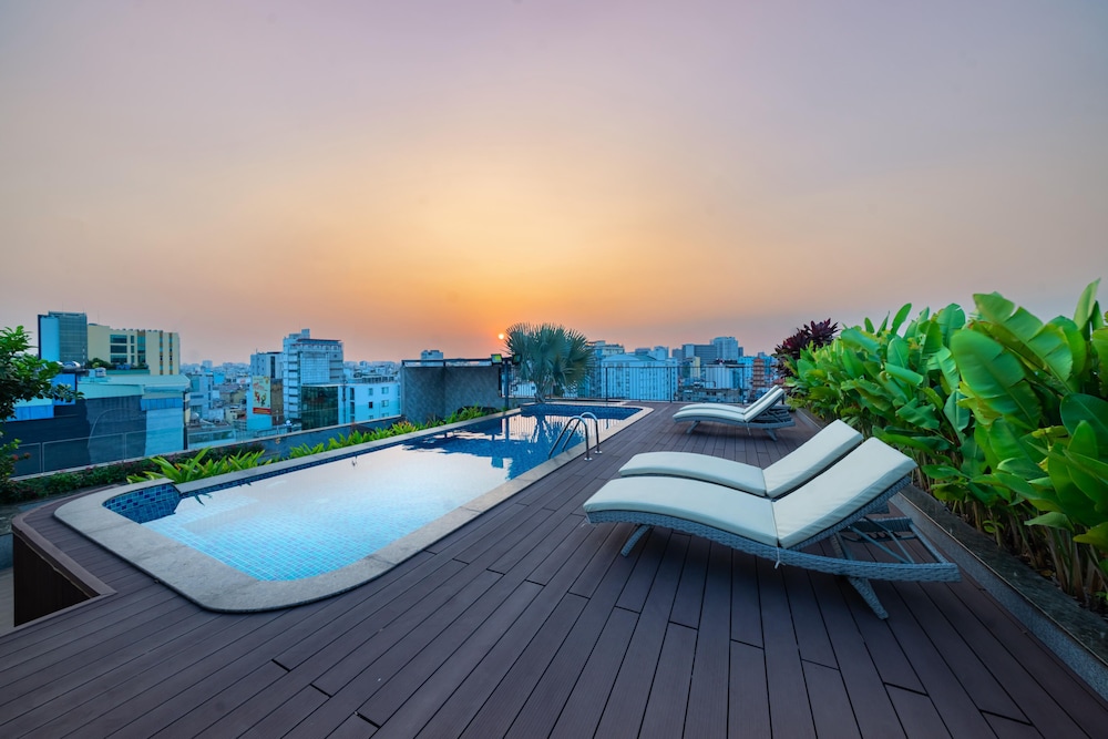 DHTS Business Hotel & Apartment 38/40
