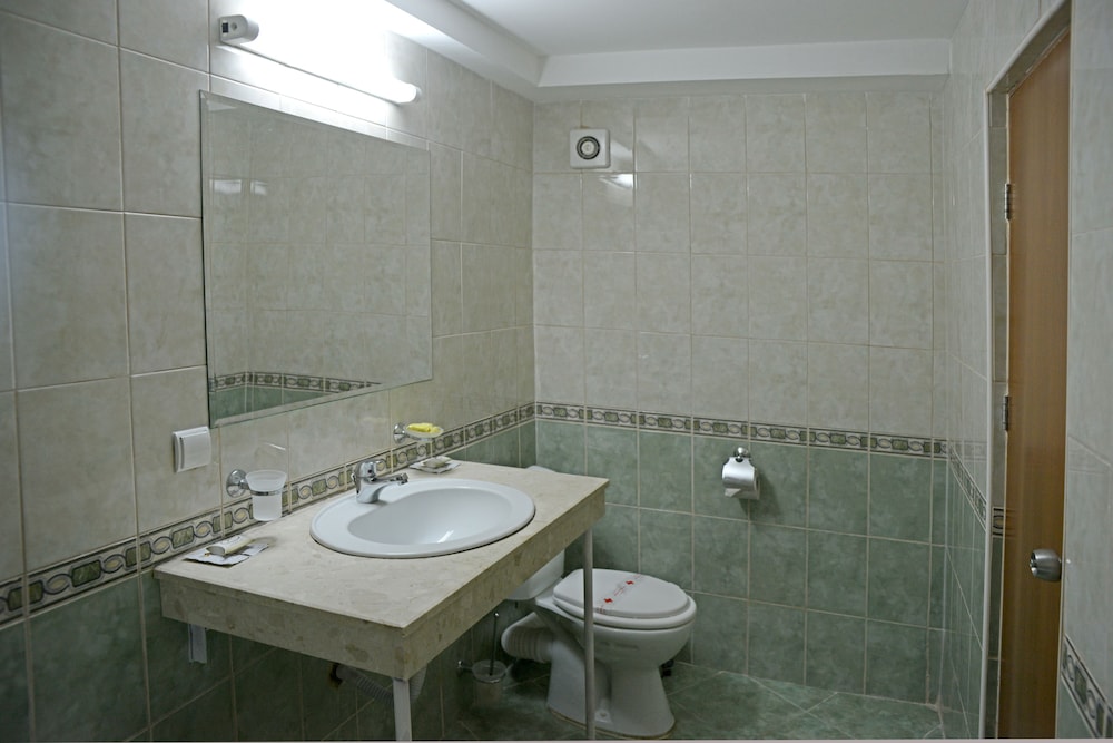 Hotel Perunika 47/48