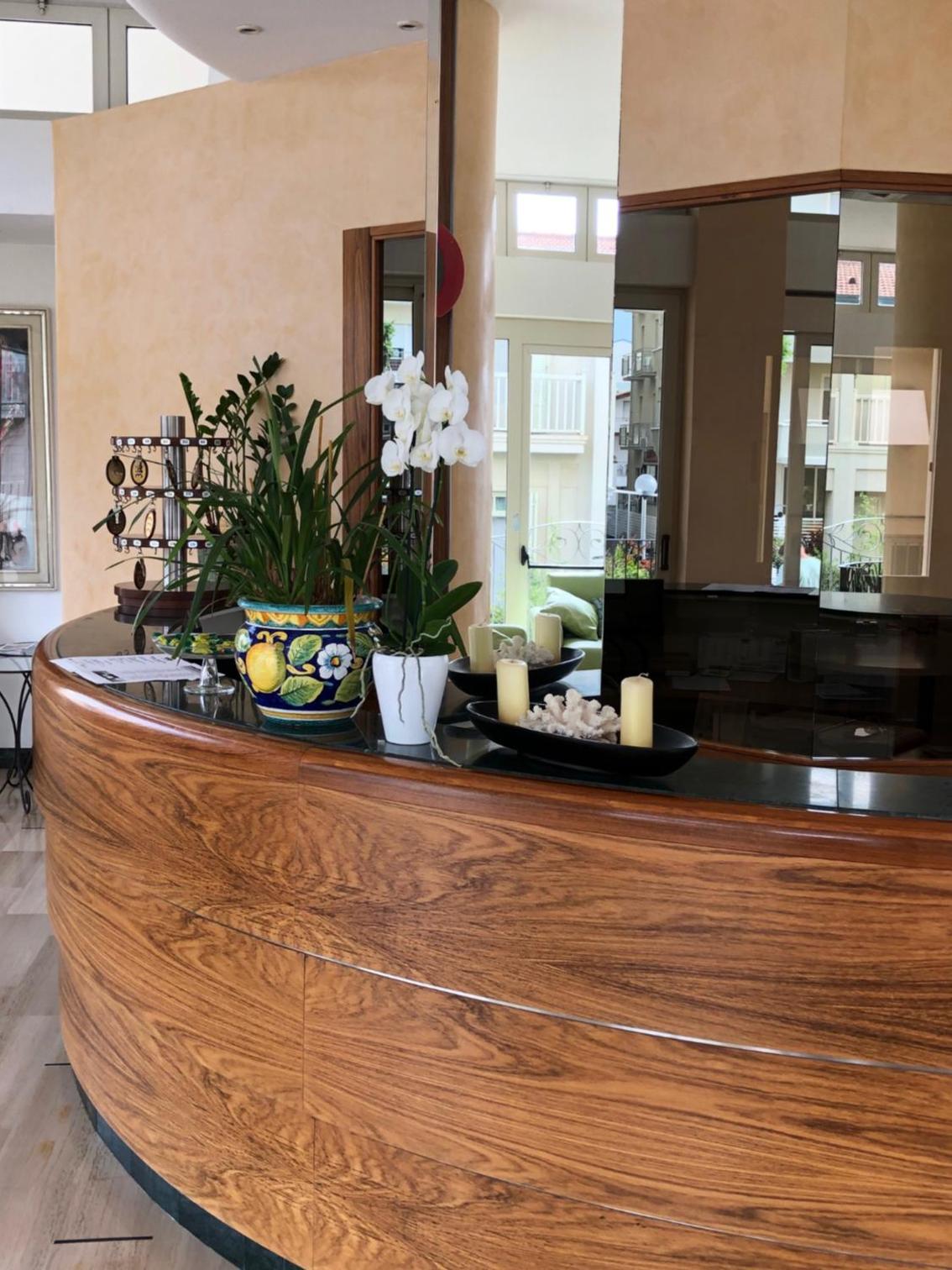 Hotel La Rosa 11/50