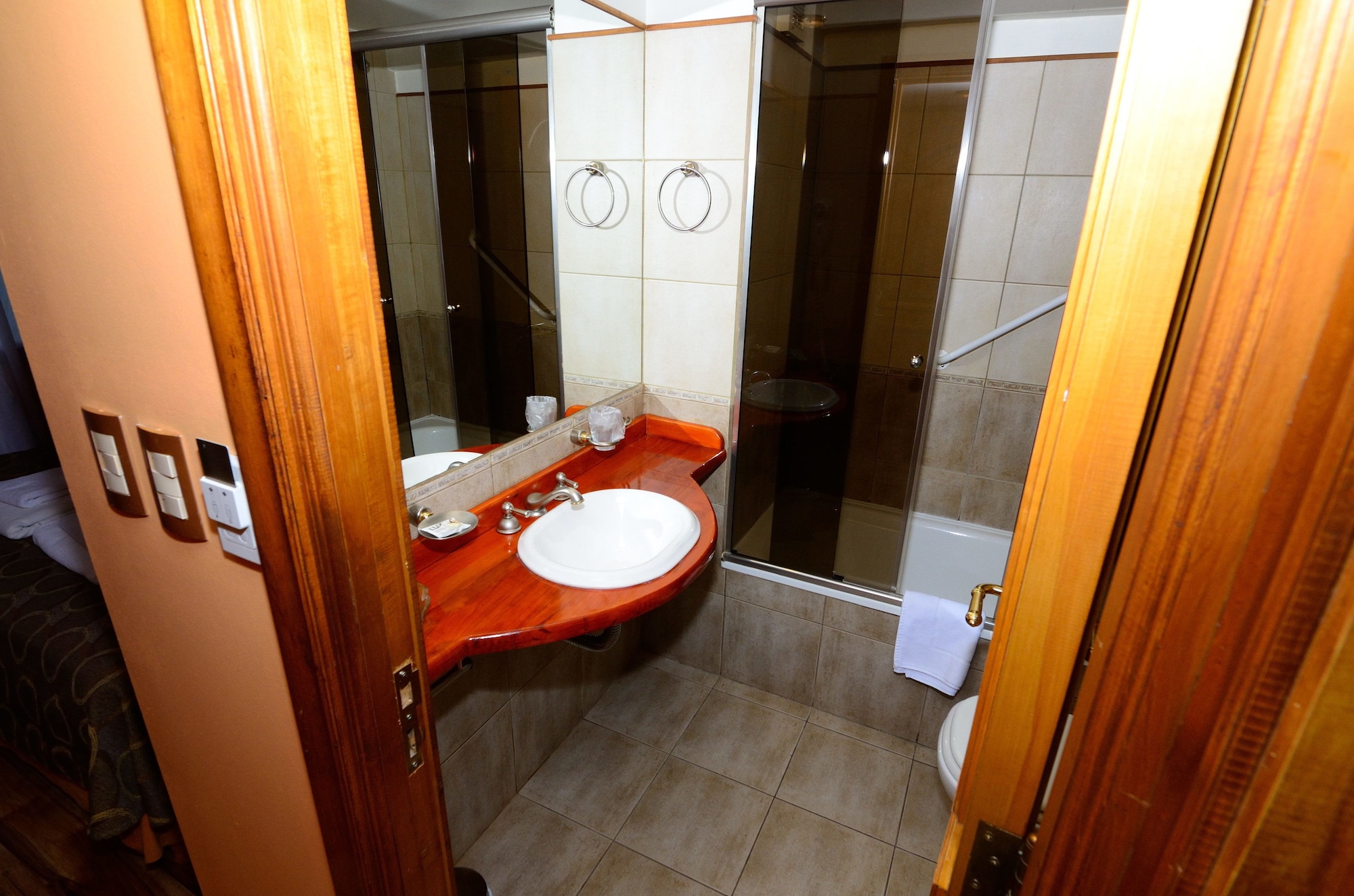 غرفة سوبيريور بسرير كينج، VILLA BRESCIA HOTEL 7/7