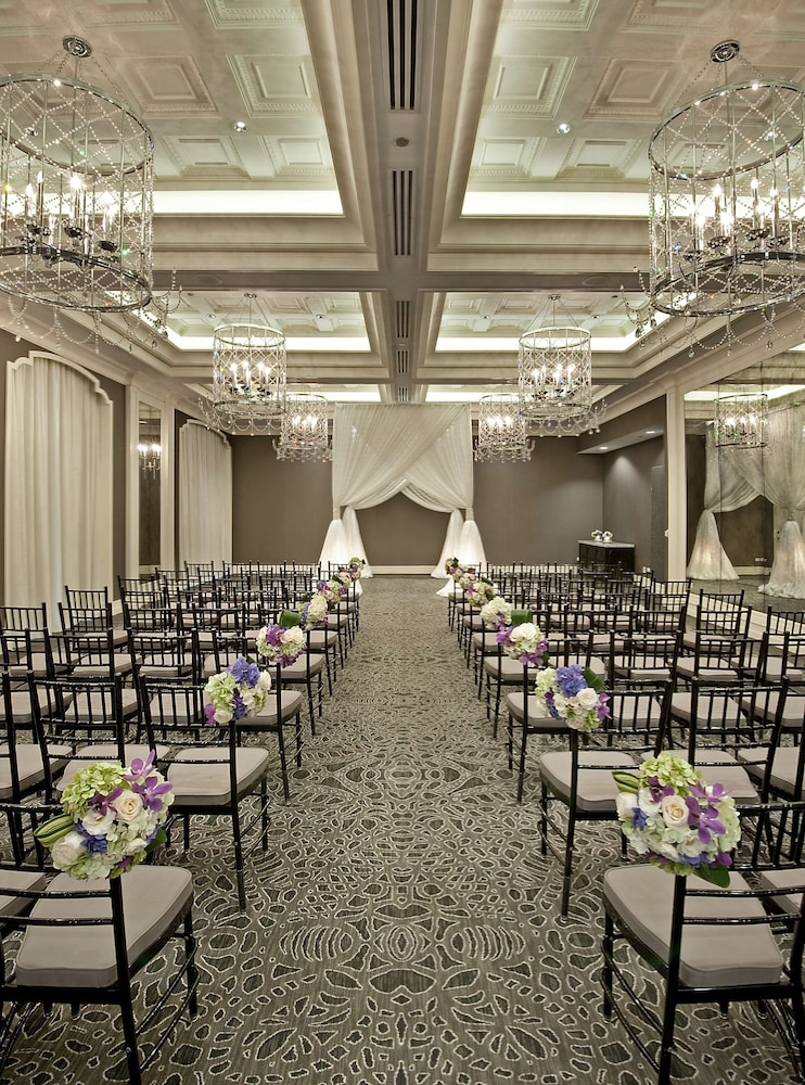 Waldorf Astoria Chicago 93/99