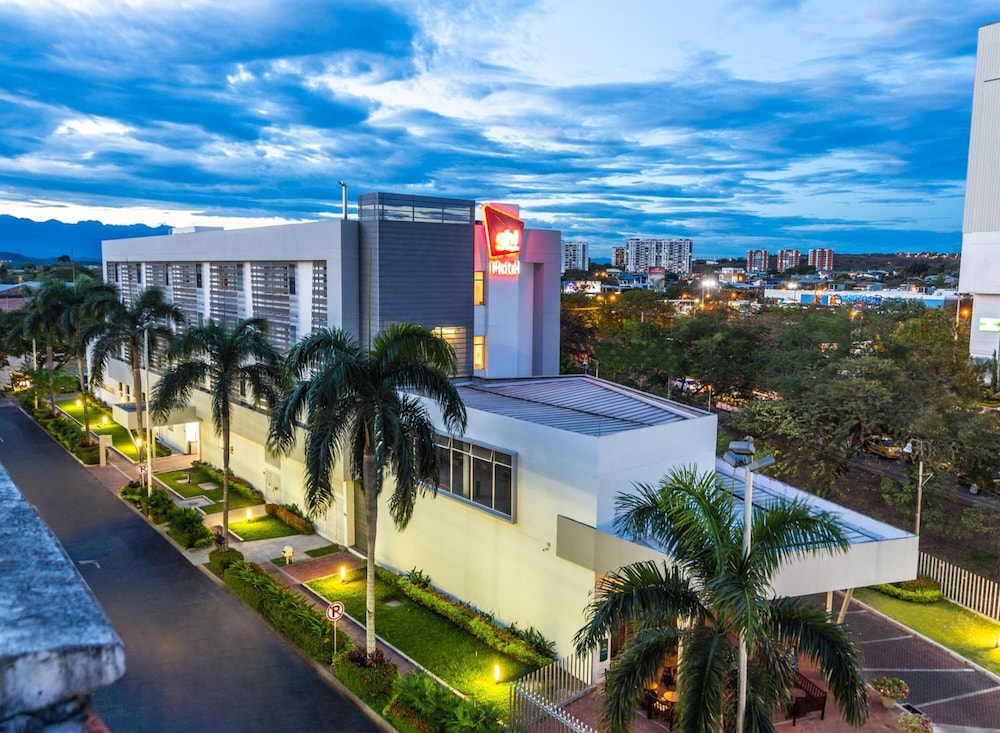 GHL Style Hotel Neiva 38/42