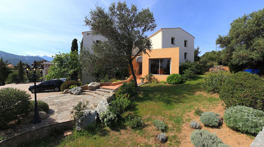 Hotel Cala di l Oru 30/36