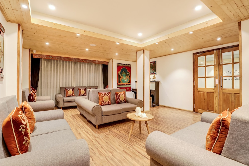 Summit Swiss Heritage Hotel 45/72