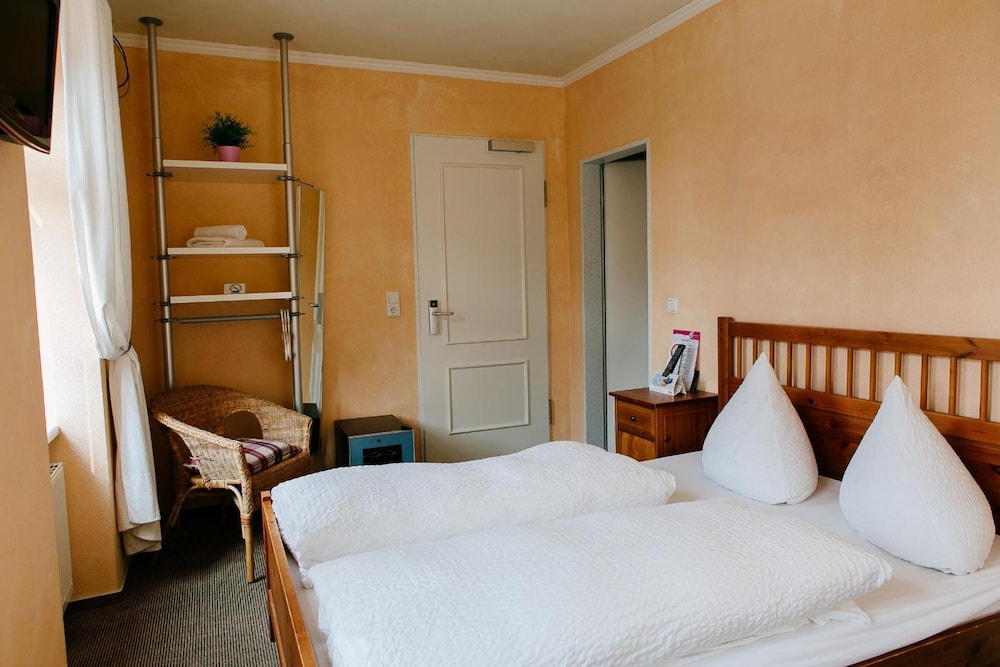 Landhotel Airport-Inn 20/43