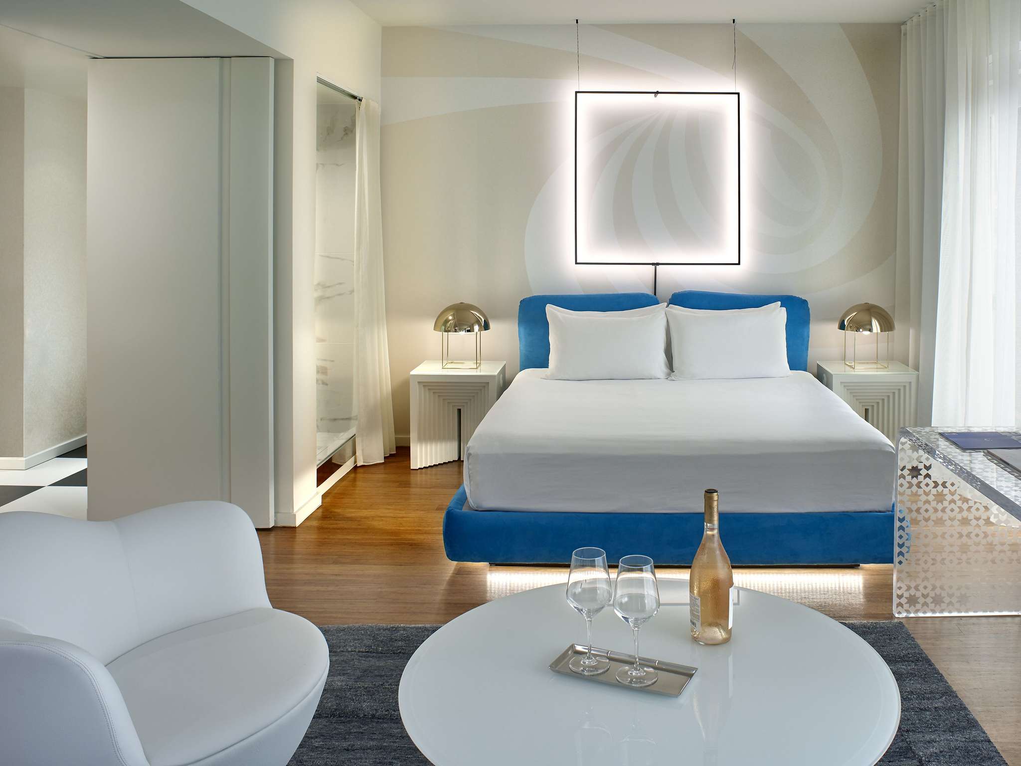 DELUXE, STUDIO, SUITE, ACCESSIBLE