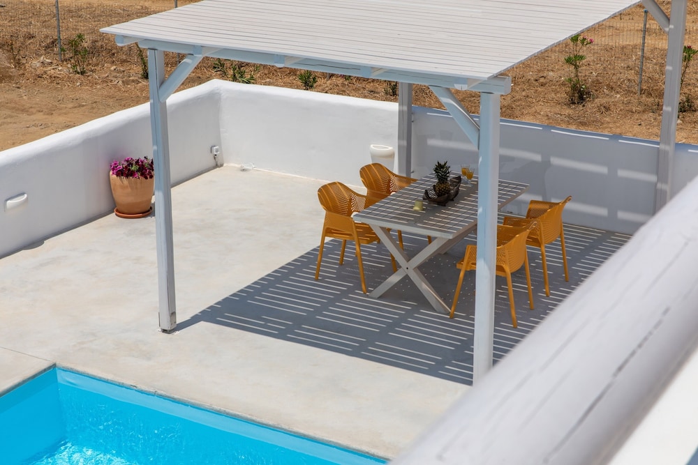 Naxian Lounge Villas 21/50