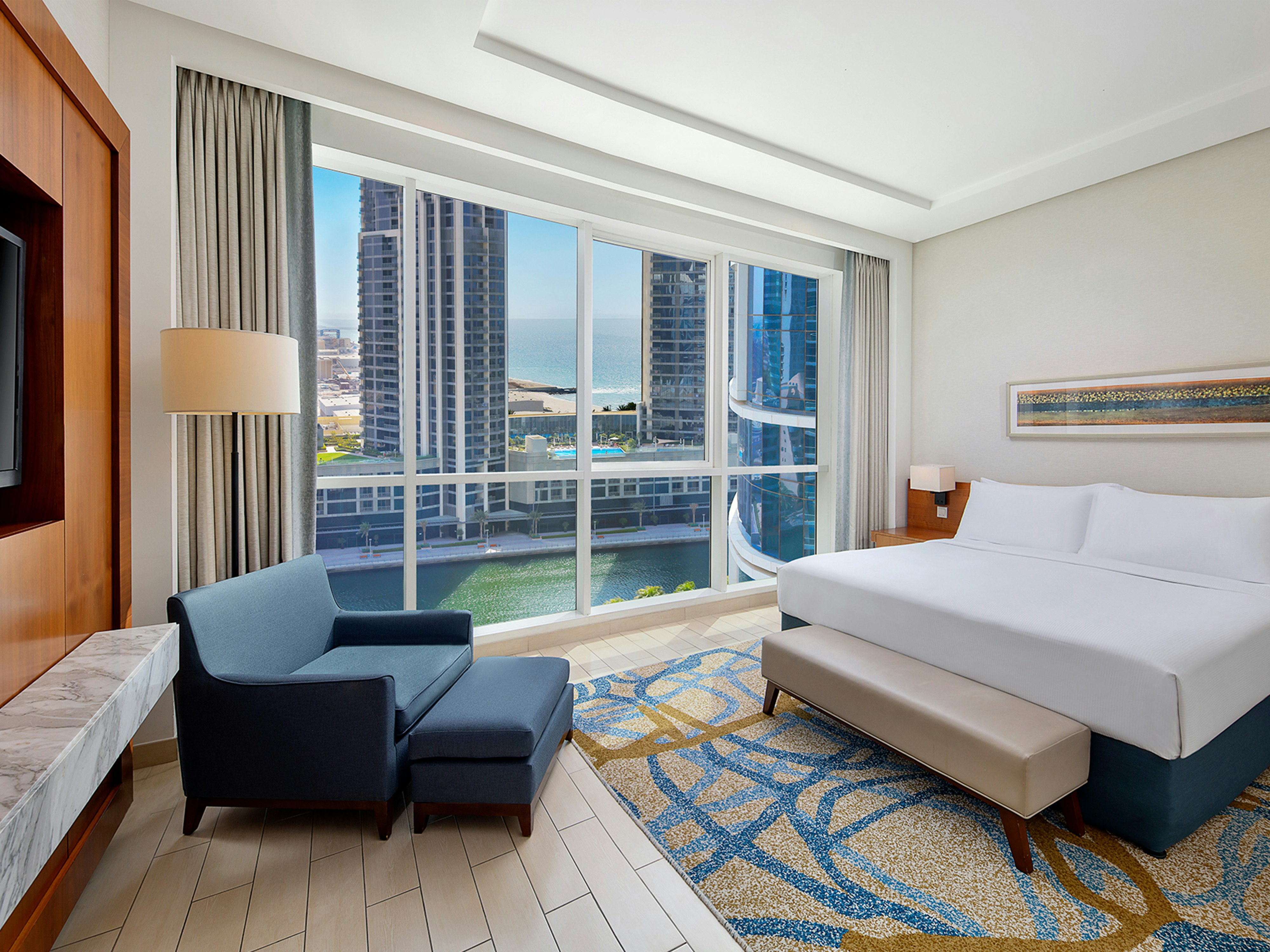 2 BEDROOMS, SUITE, CITY VIEW