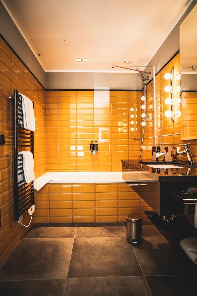 HENRI Hotel Dusseldorf Downtown 4/56