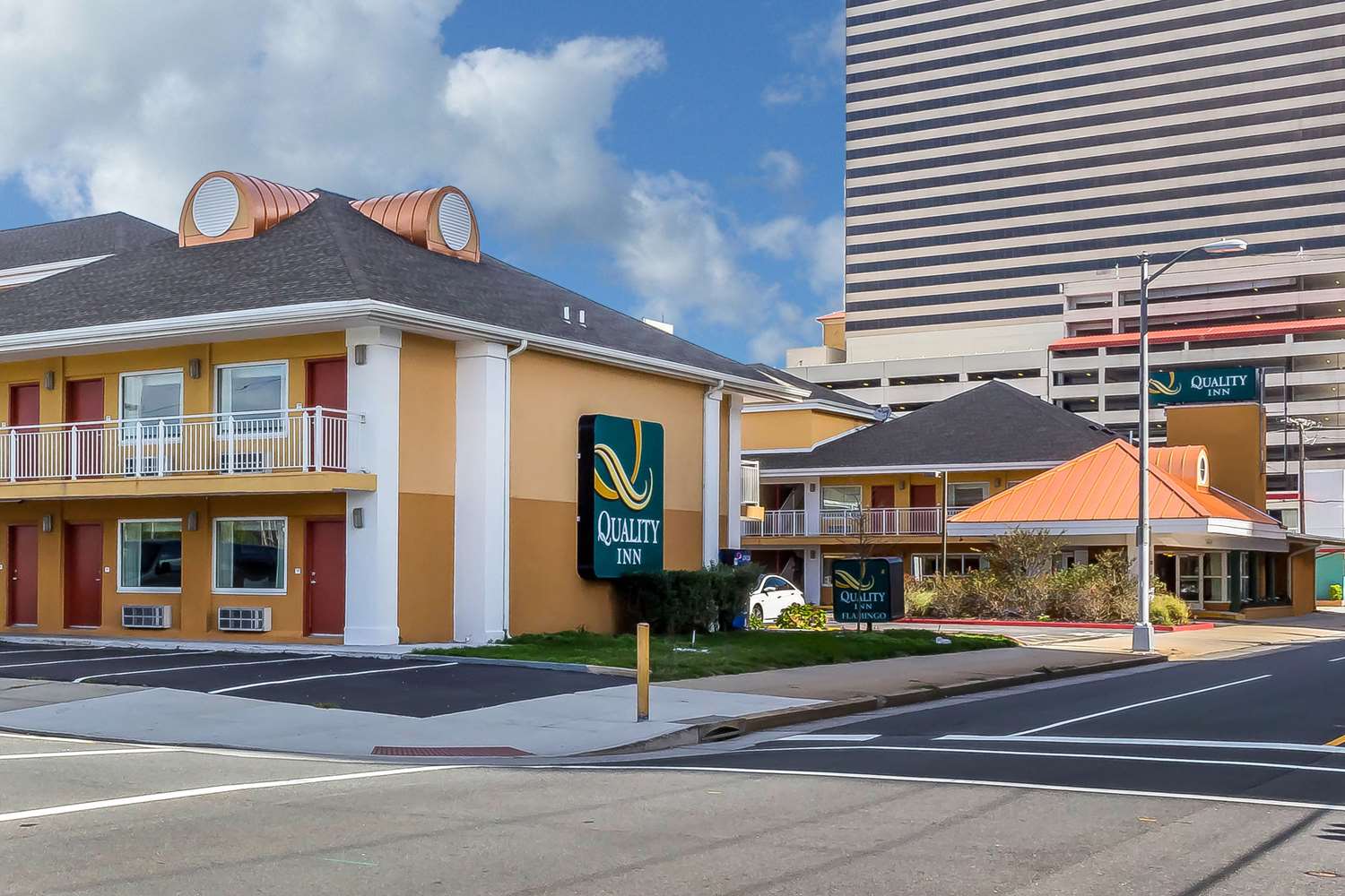 Quality Inn Flamingo 39/40