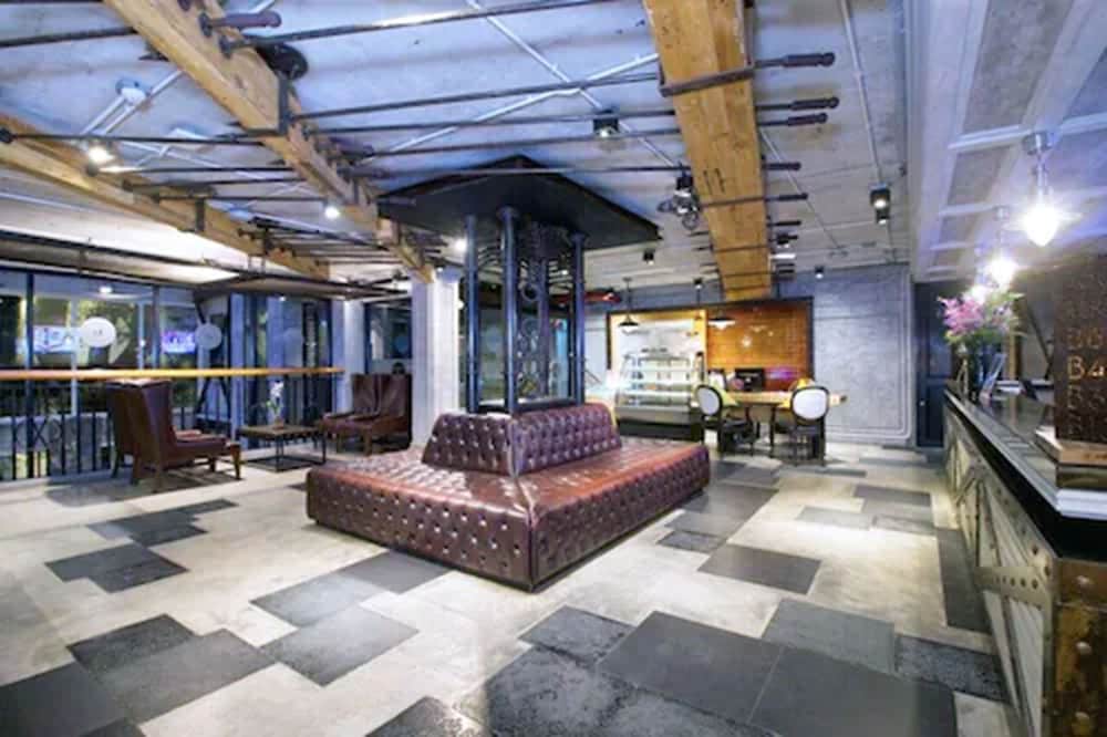 lobby